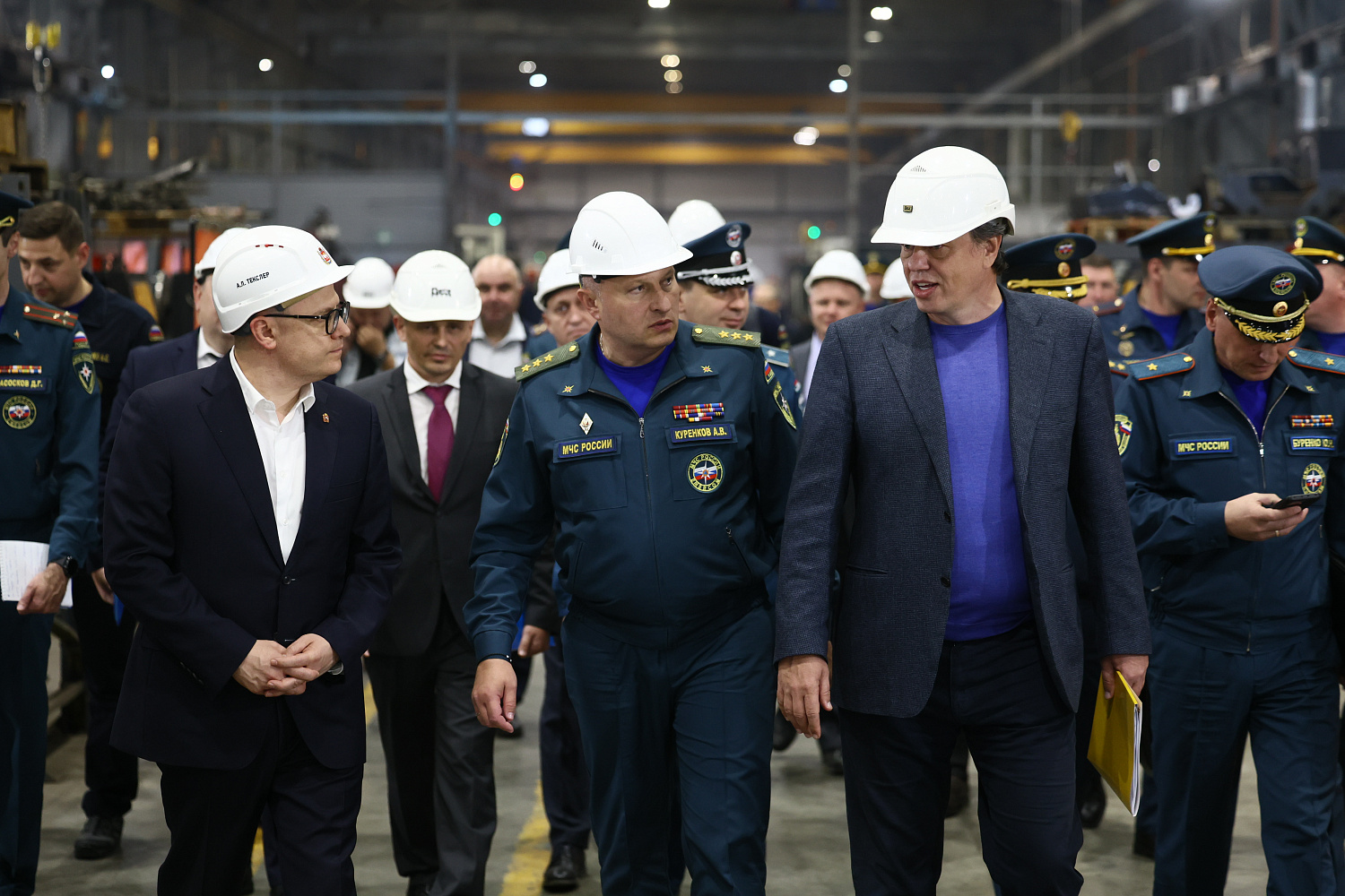 Министр РФ по делам ГО и ЧС и губернатор Челябинской области на ДСТ-УРАЛ