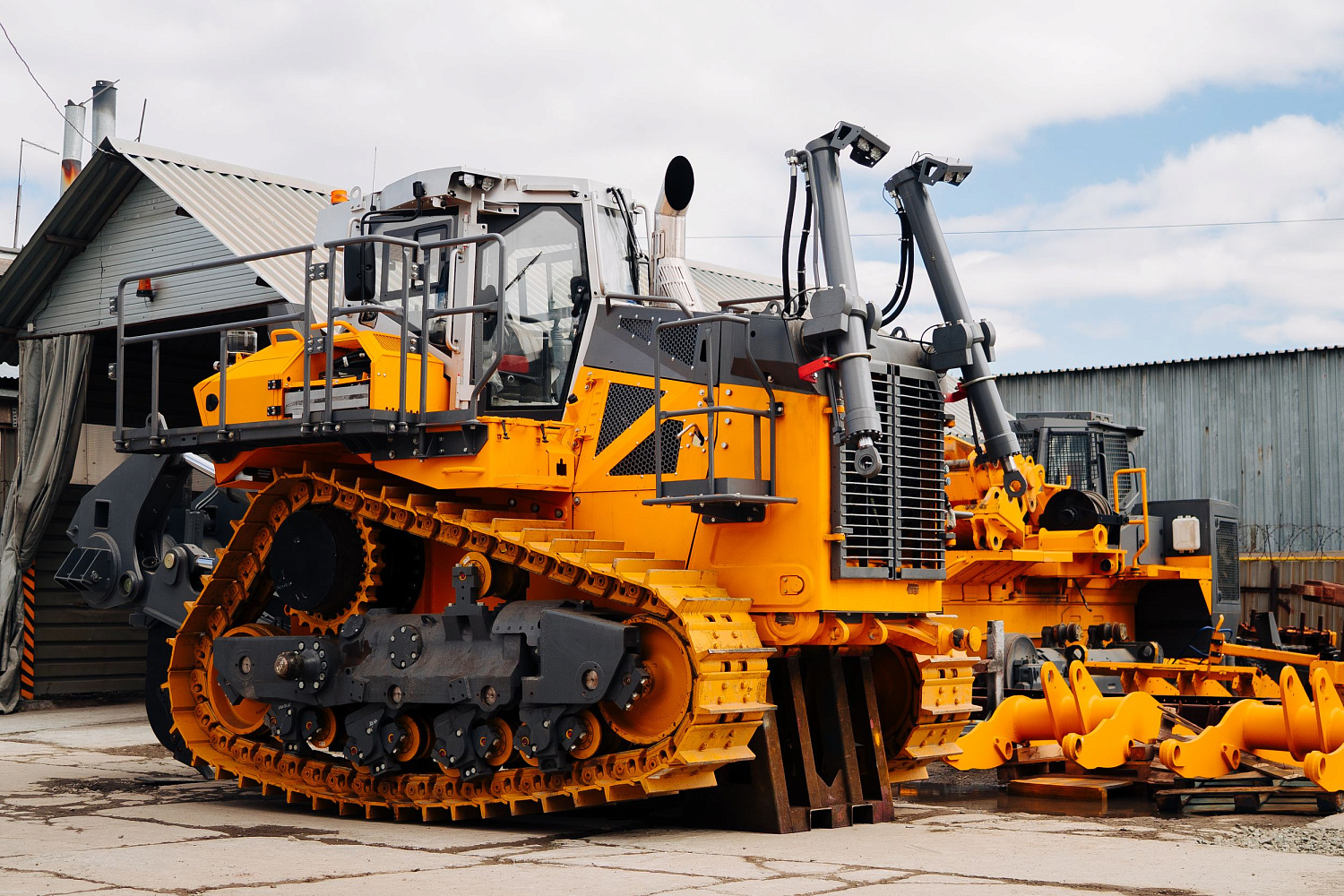 ДСТ-УРАЛ встречает профориентационную экскурсию для 40 челябинских старшеклассников