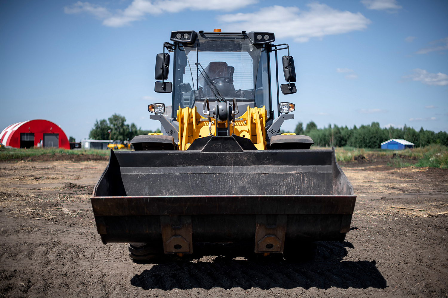 Колесный погрузчик L430