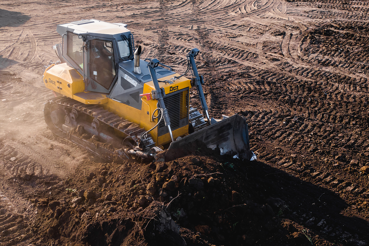 Бульдозер D12