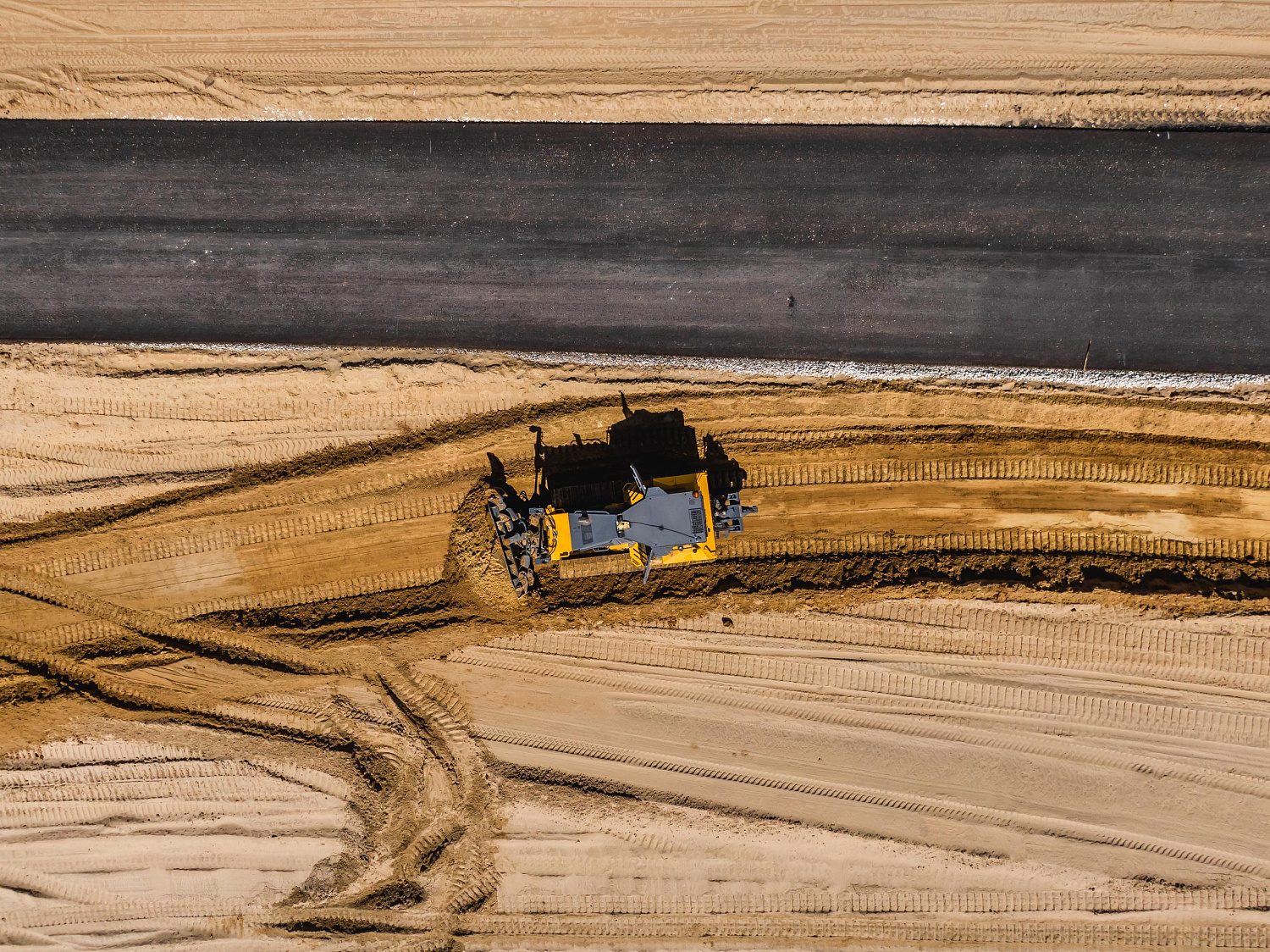 Бульдозер D12 Дорожно-строительный