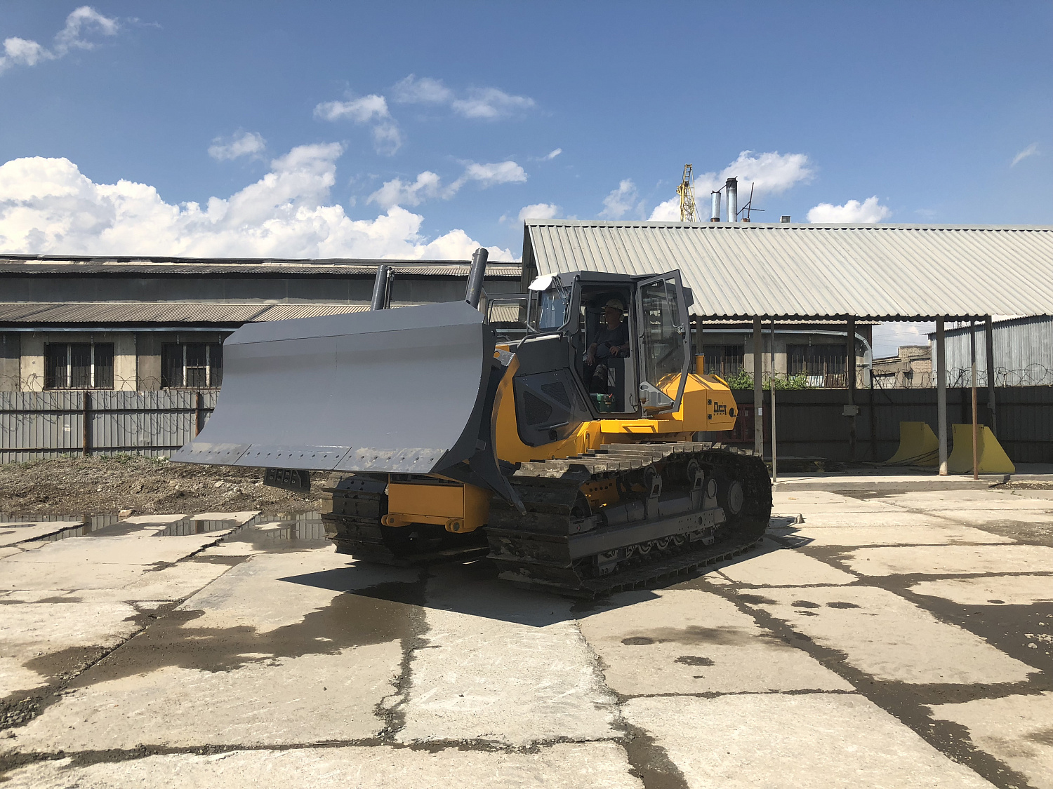 Бульдозер D12 Дорожно-строительный Болотоход/Мелиоративный