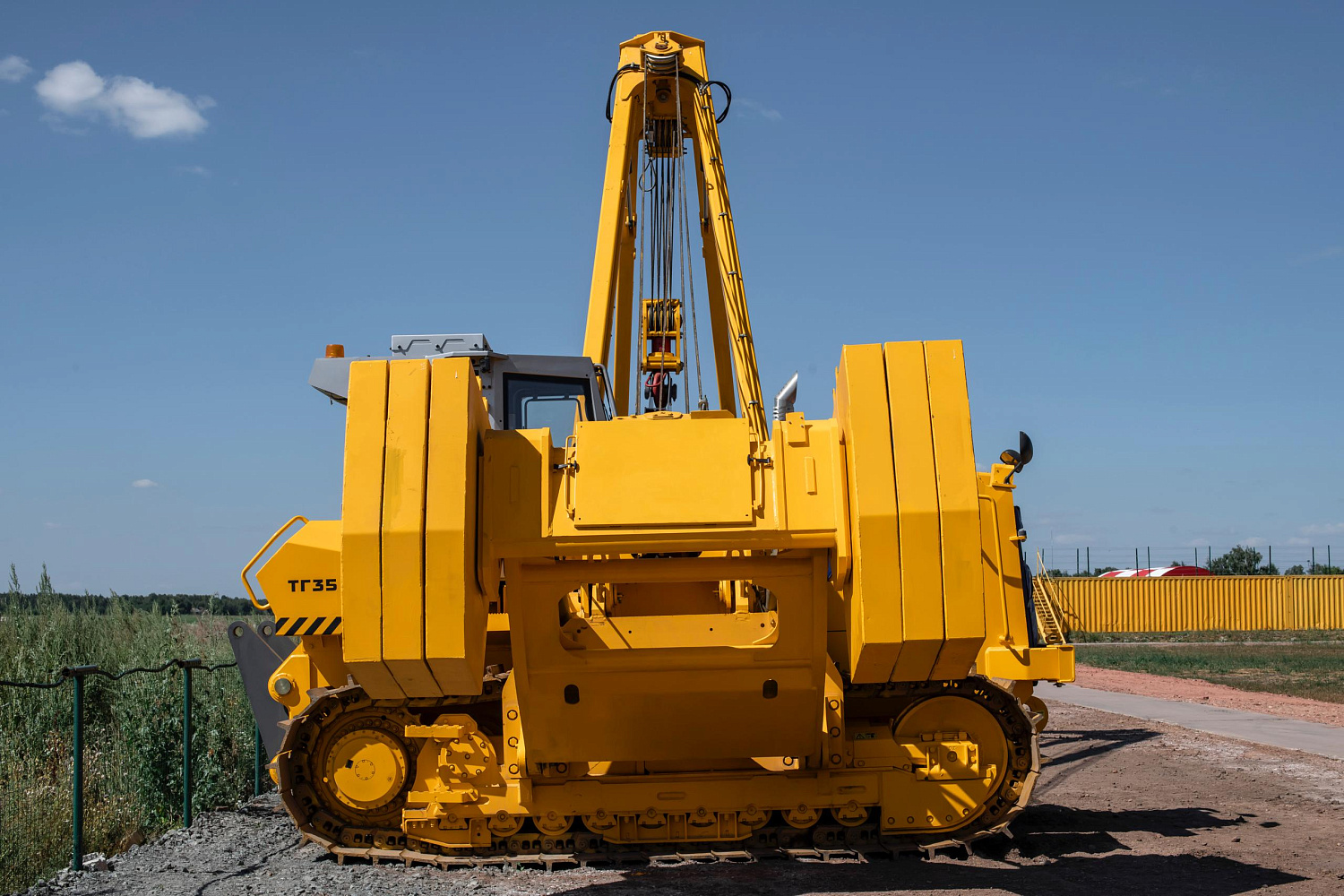 Трубоукладчик PL250