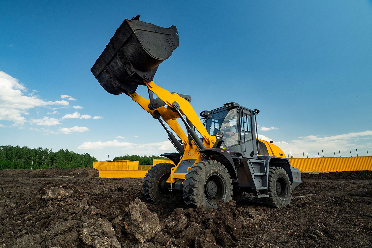 Колесный погрузчик L430