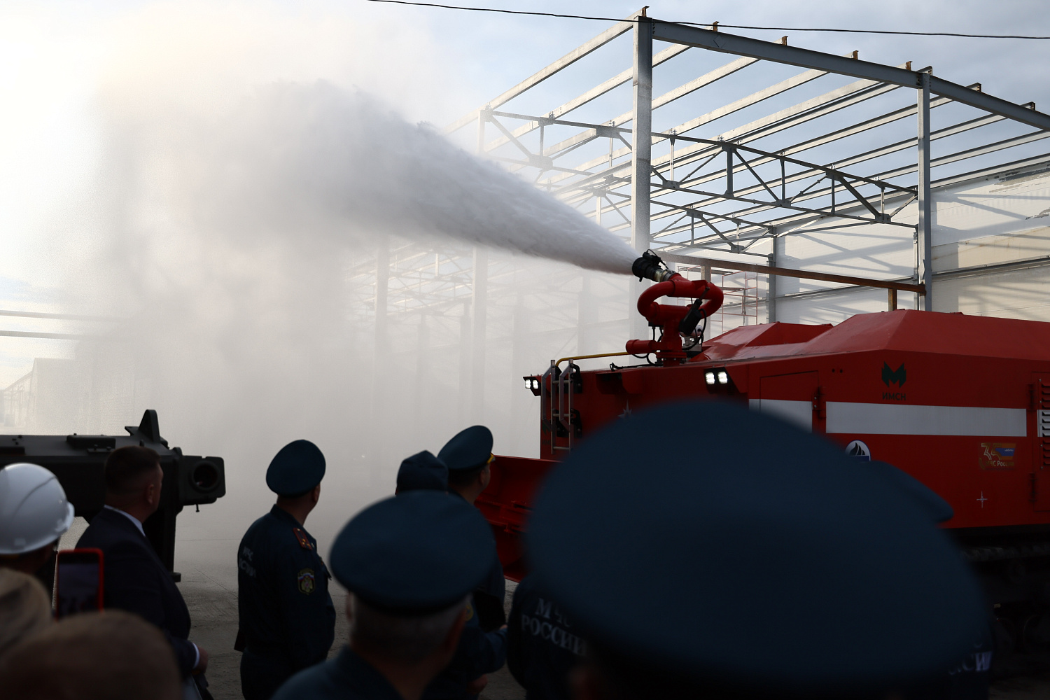 Министр РФ по делам ГО и ЧС и губернатор Челябинской области на ДСТ-УРАЛ