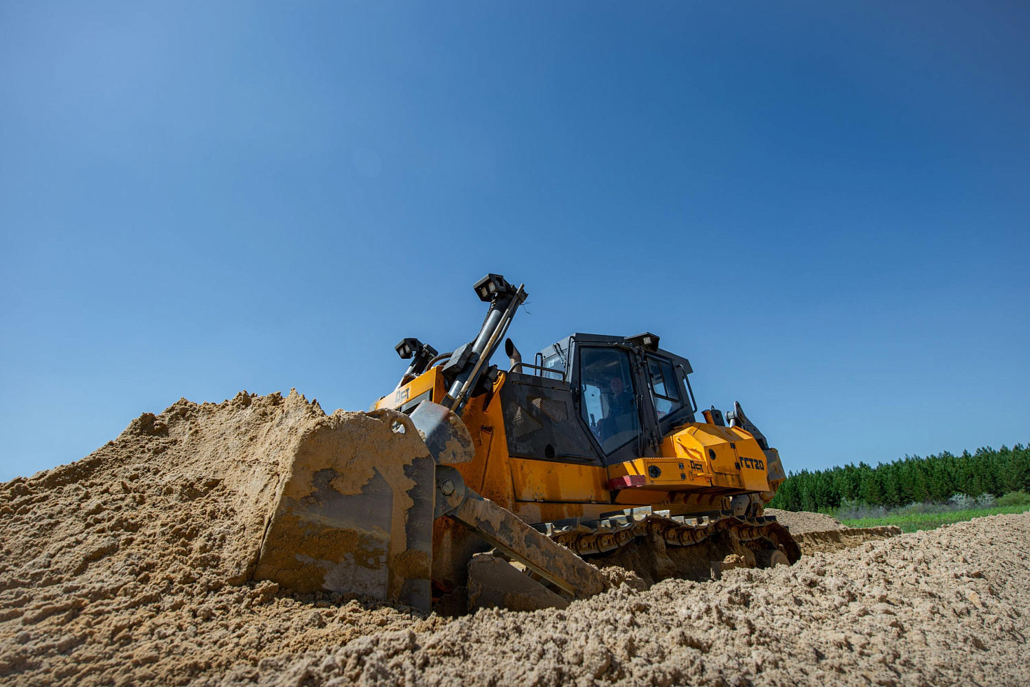 Бульдозер D20