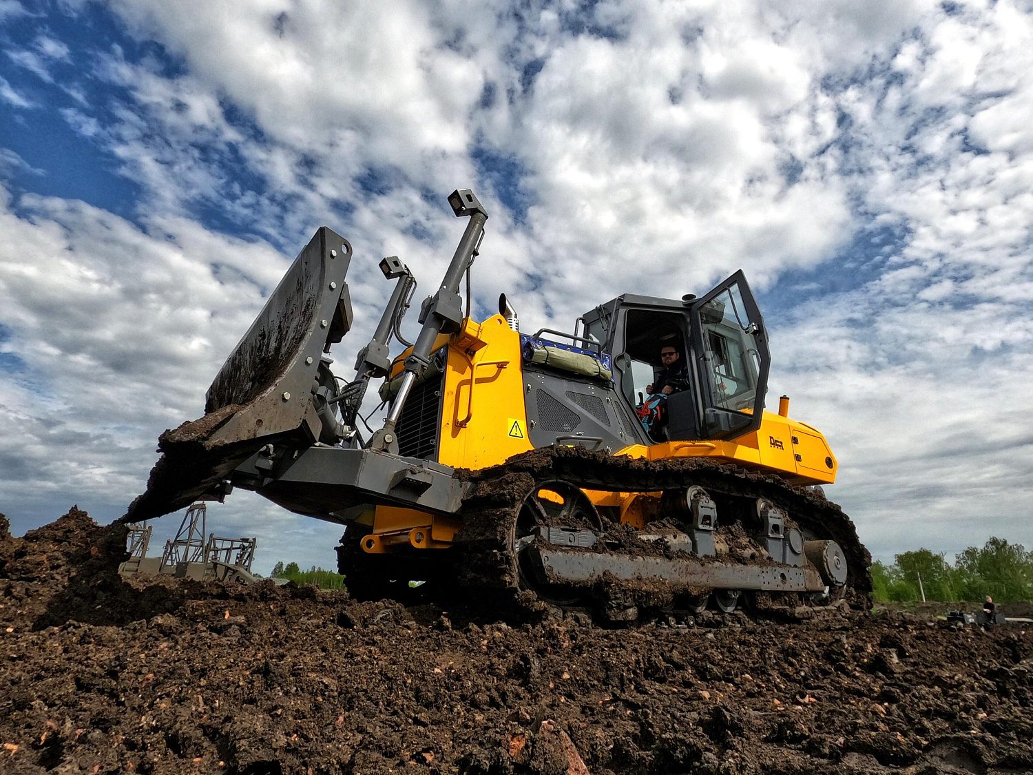 Бульдозер D12 Дорожно-строительный